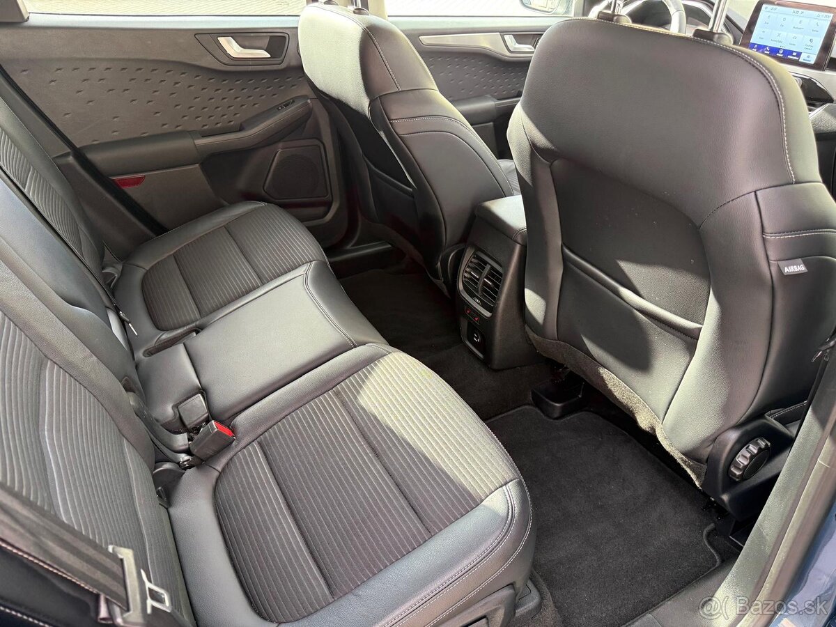 Ford Kuga 2.5 Duratec PHEV 225k Titanium X CVT
- 14