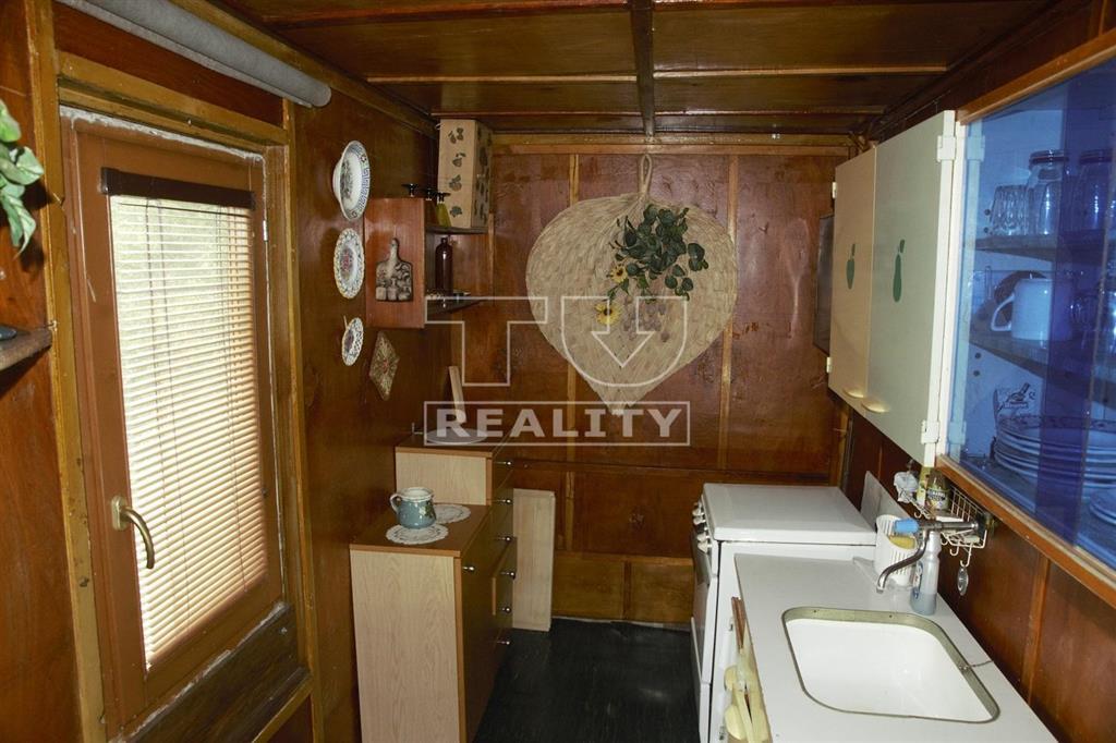 Rekreačná chata so sup.č. na pozemku 8á, Šoporňa - 14