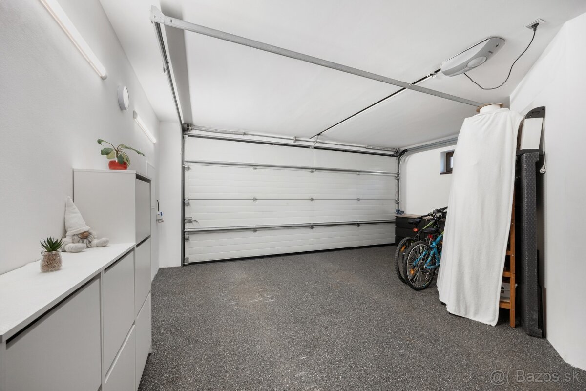 Na predaj 3 generačný RD Most pri Bratislave časť Studené - 14