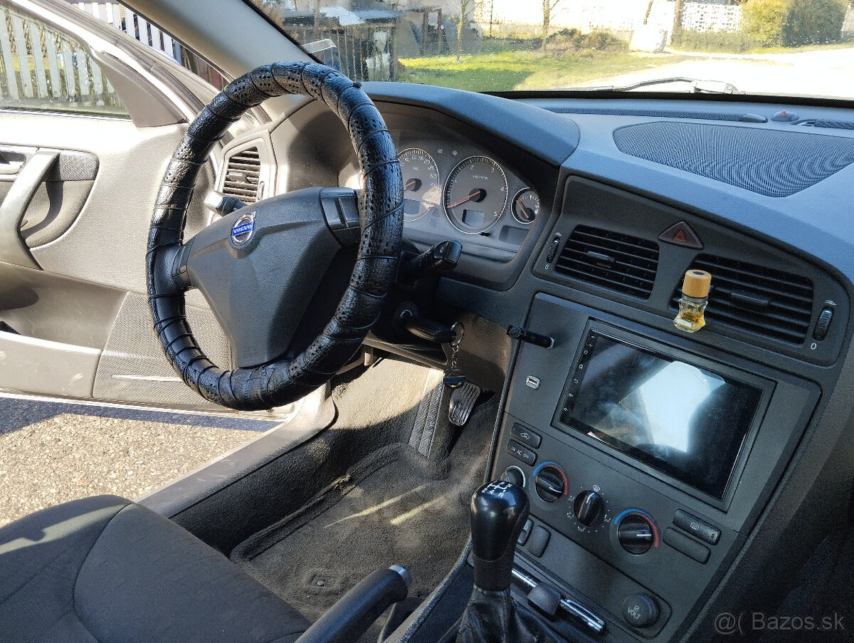 VOLVO S60 2,4D 2001 - 14