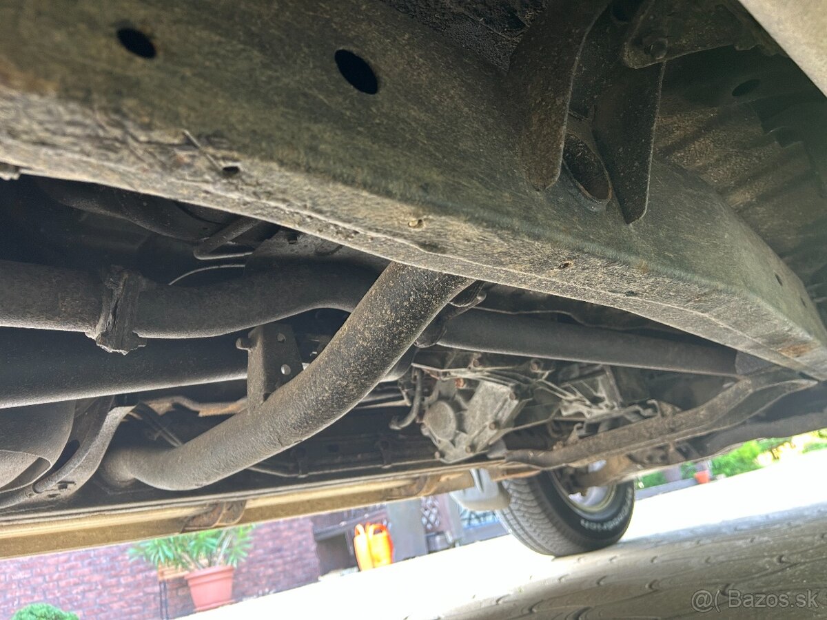 Mitsubishi L200 - 2,5D, 100 kW, - 14