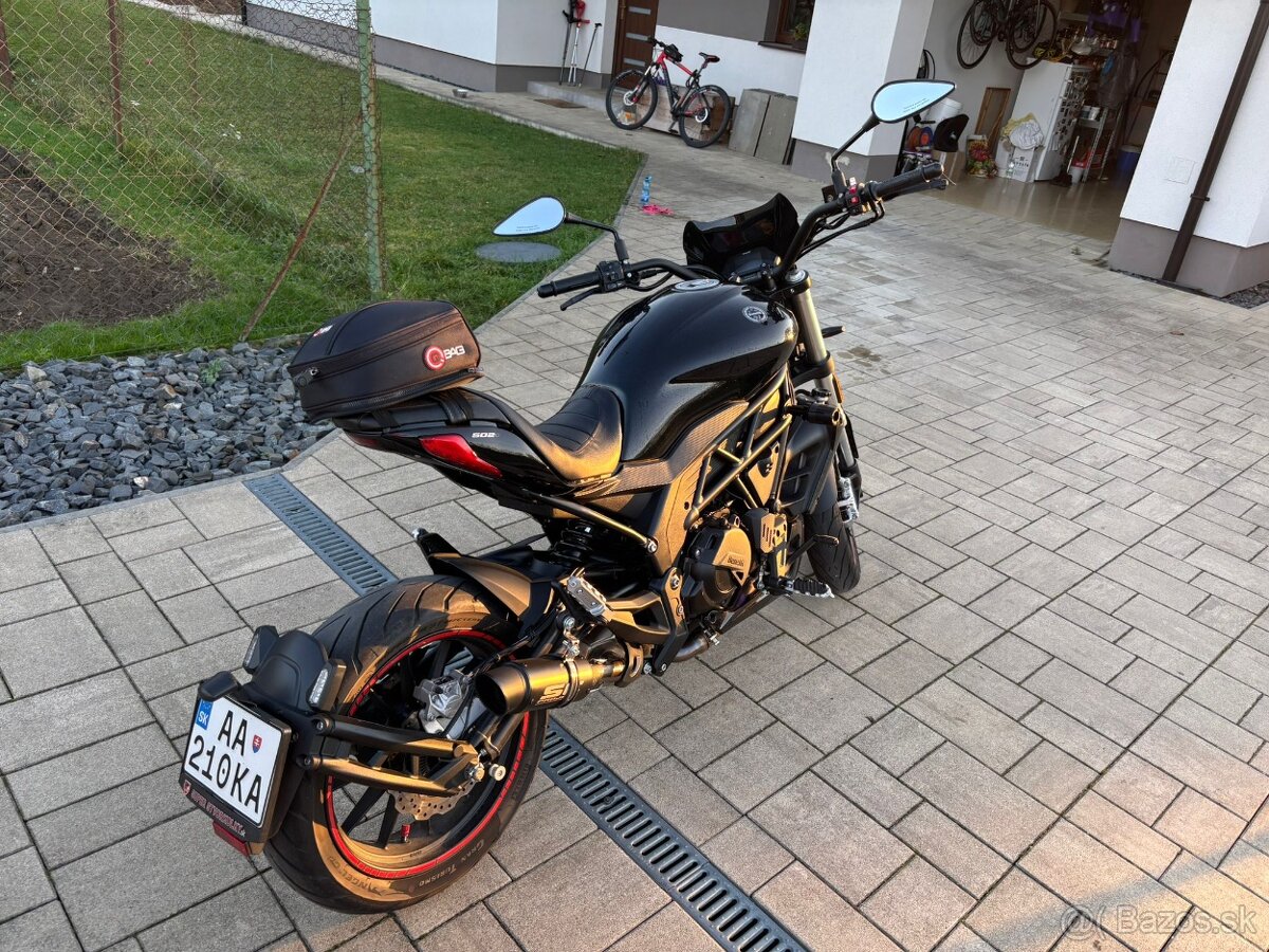 Benelli 502C Cruiser - 14