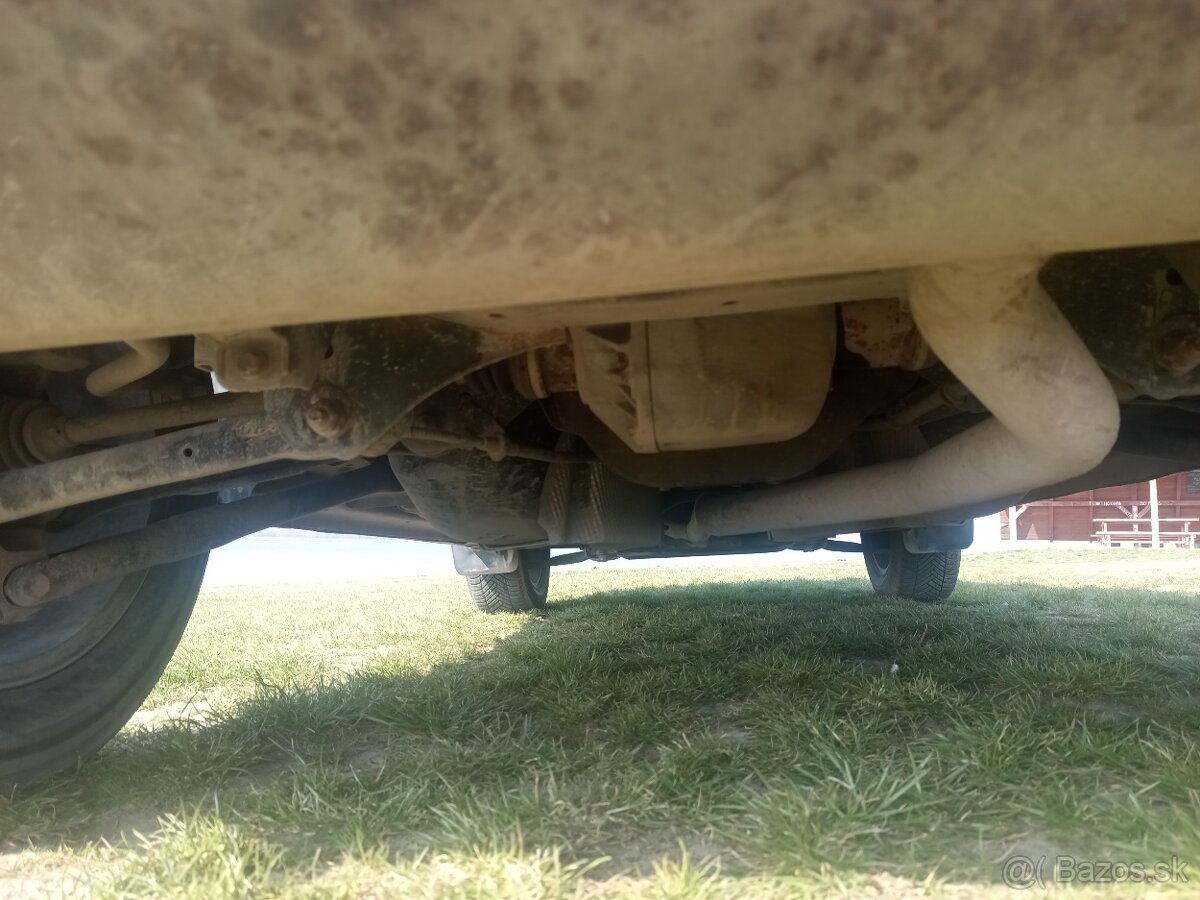 Land Rover Freelander 2 SE TD4 BEZ KOROZIE - 14