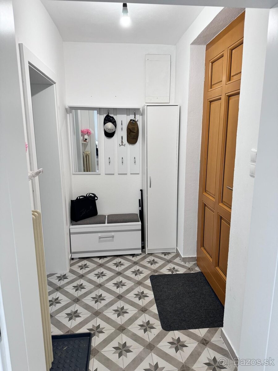 Jedinecny dom v lone prirody na predaj. - 14