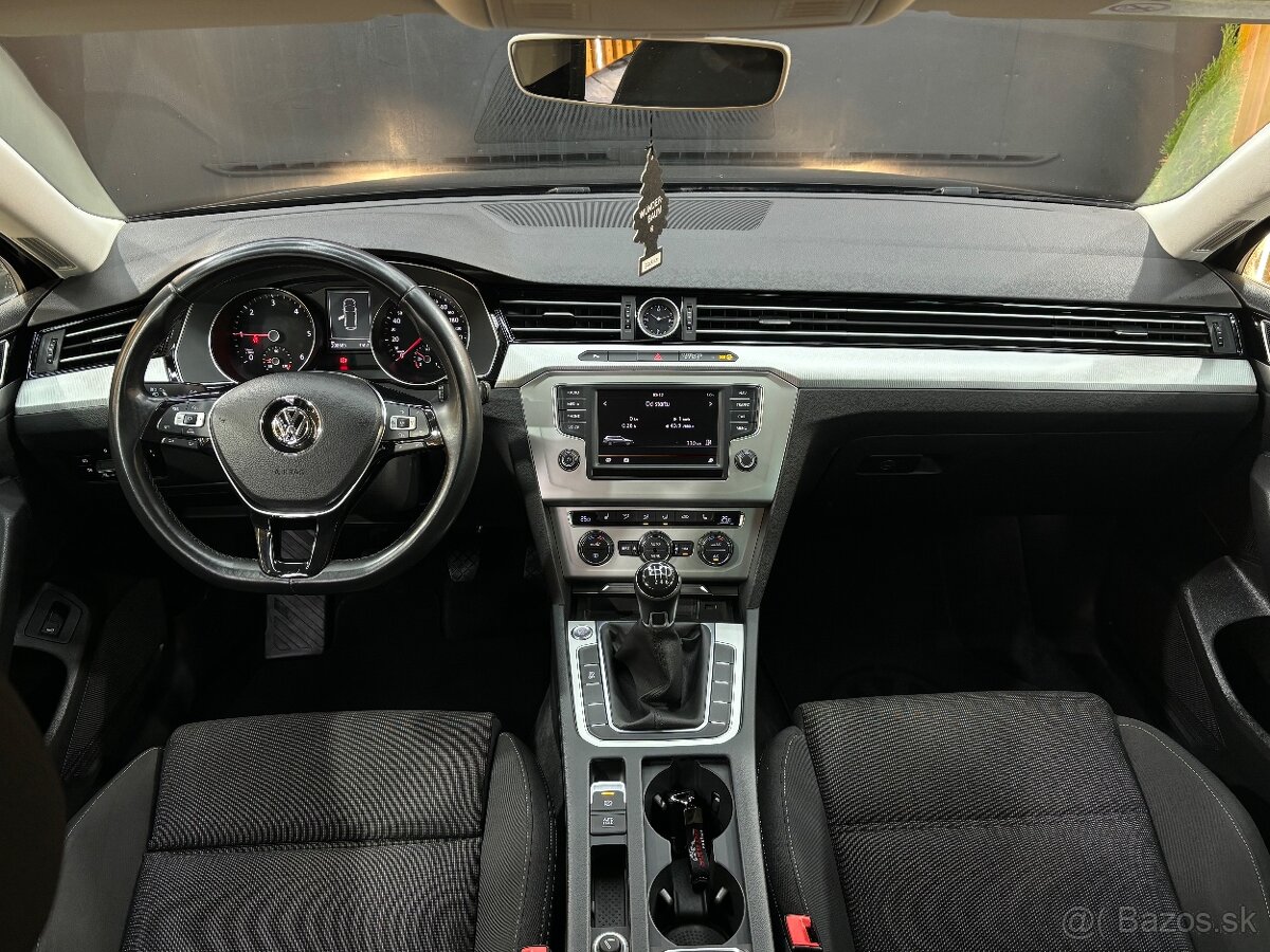 Volkswagen Passat Variant 2.0 TDI BMT Comfortline - 14