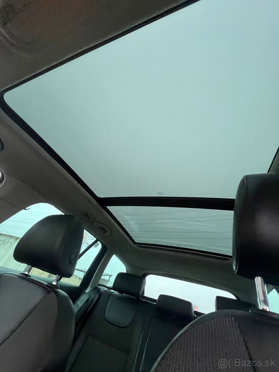 Predam Skoda Octavia 1.6TDI 3fl combi - 14