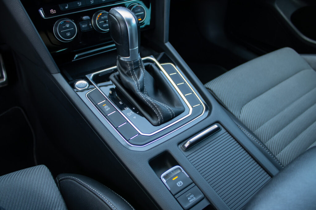 Volkswagen Passat 2.0 TDI R-line B8 - 14