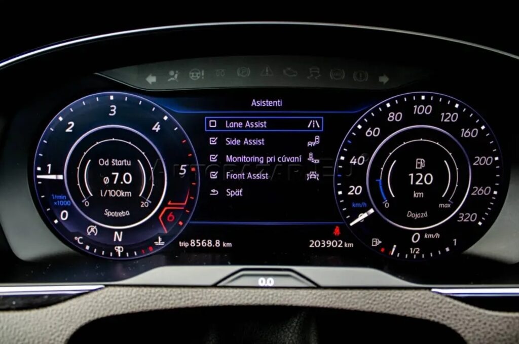 Volkswagen Passat Variant 2.0 BiTDI Highline 4MOTION 2016 - 14