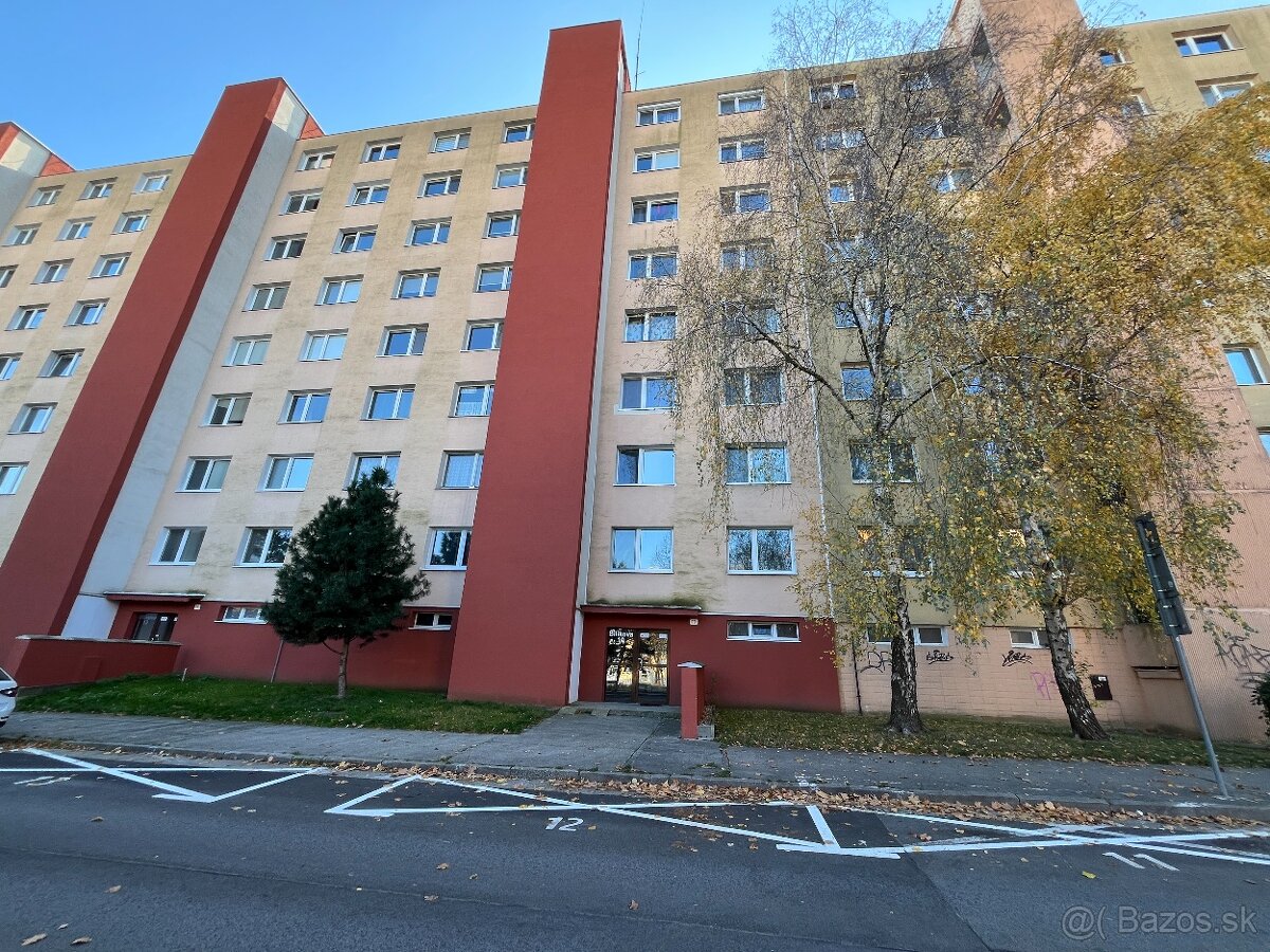 BEZ PROVÍZIE Prenájom 3-izbového bytu – Bilíkova ulica, Br - 14