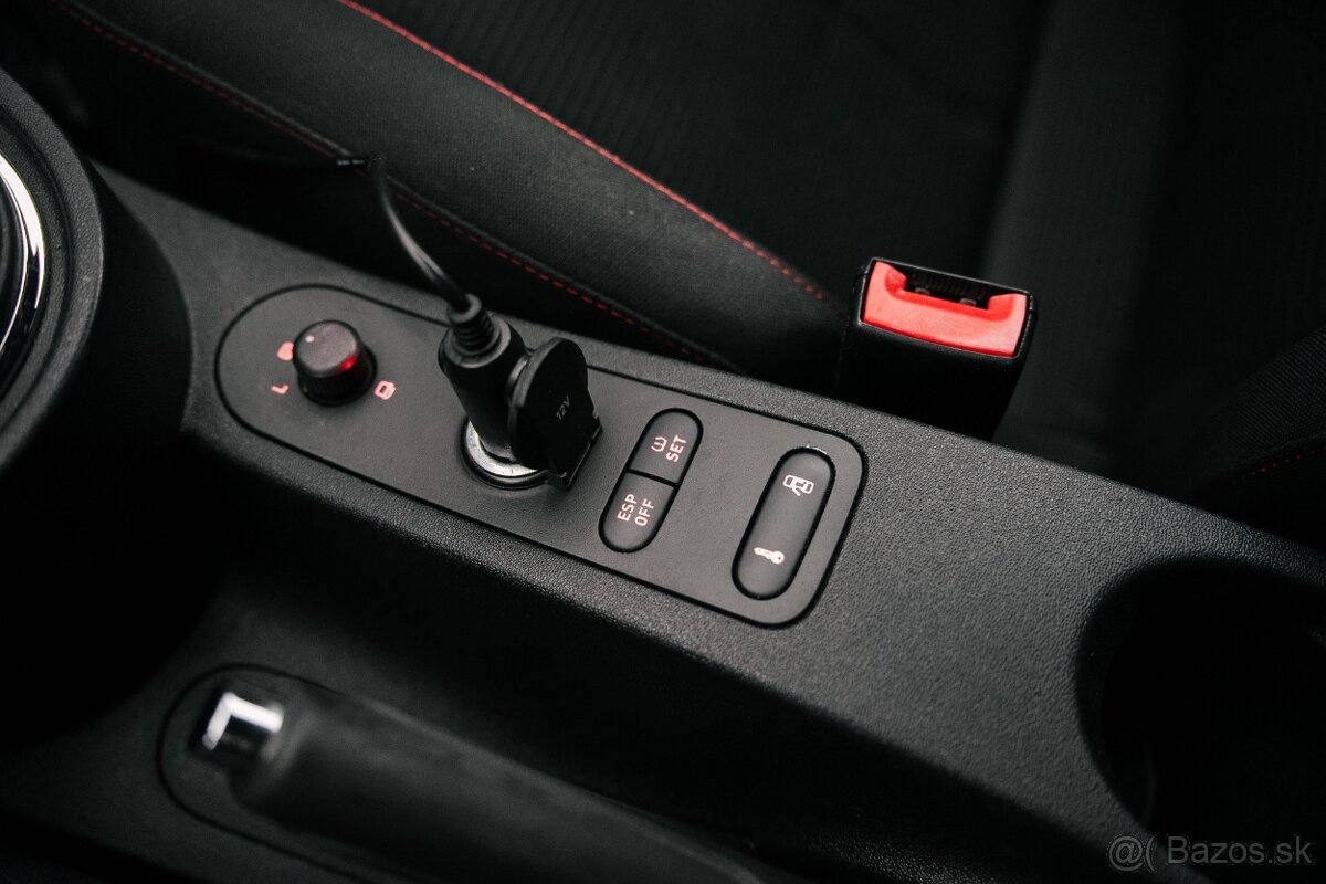 Seat Leon CUPRA 2.0 TFSI 177kW, stock motor, custom výfuk - 14