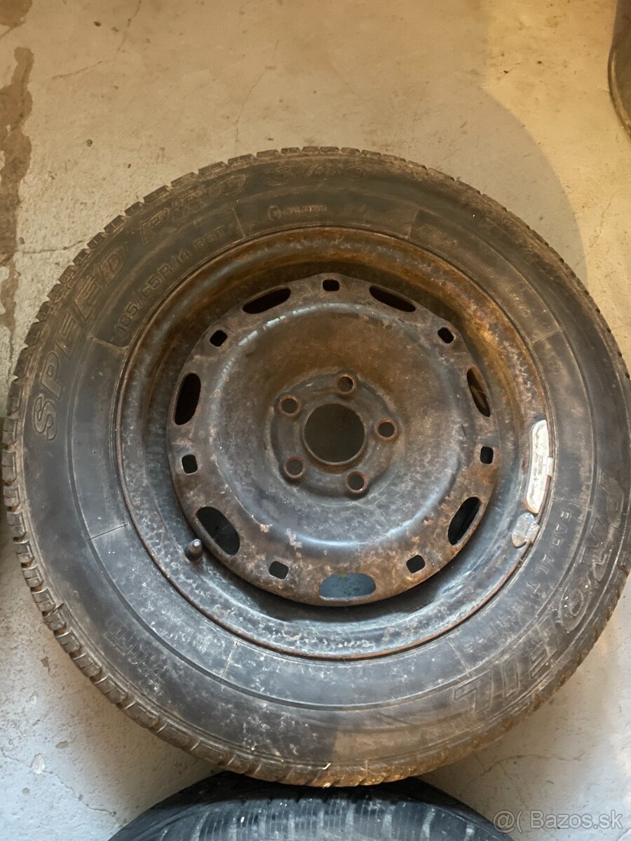 Predám originál Volkswagen plechové disky R14 - 14