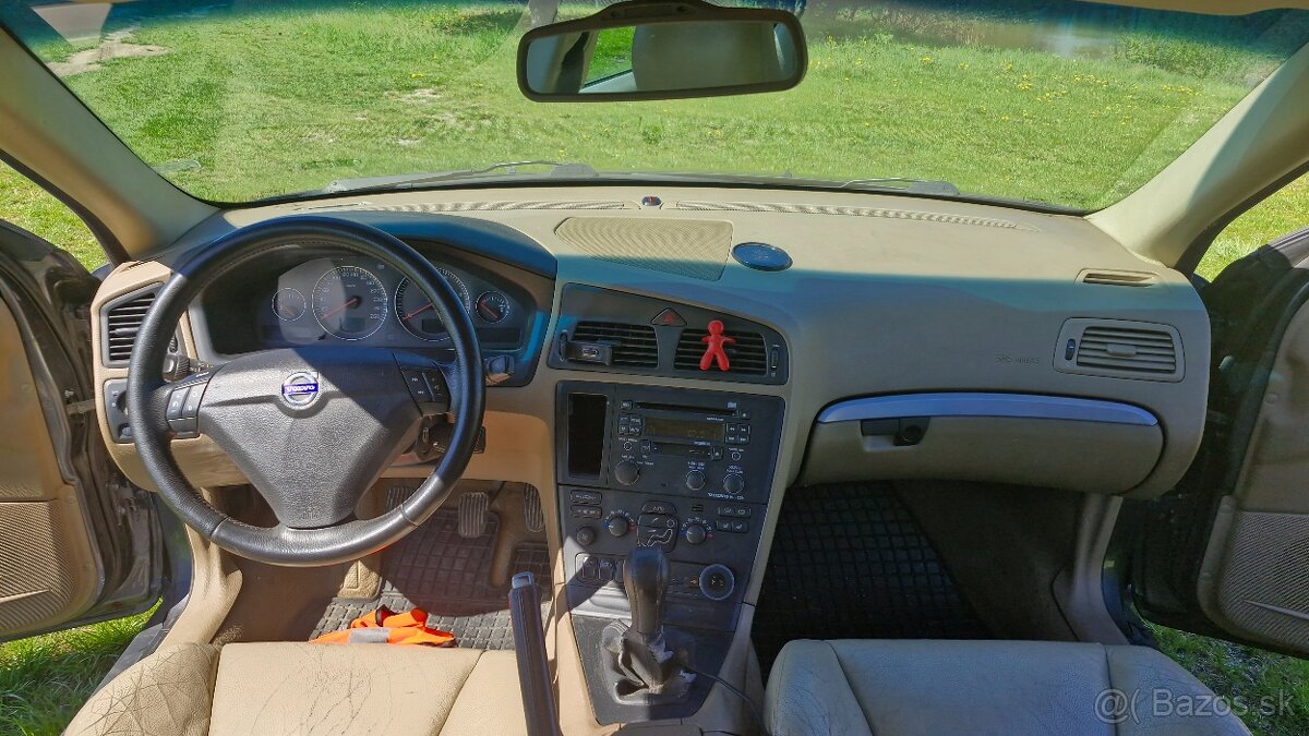 Predám Volvo S60 D5 - 14
