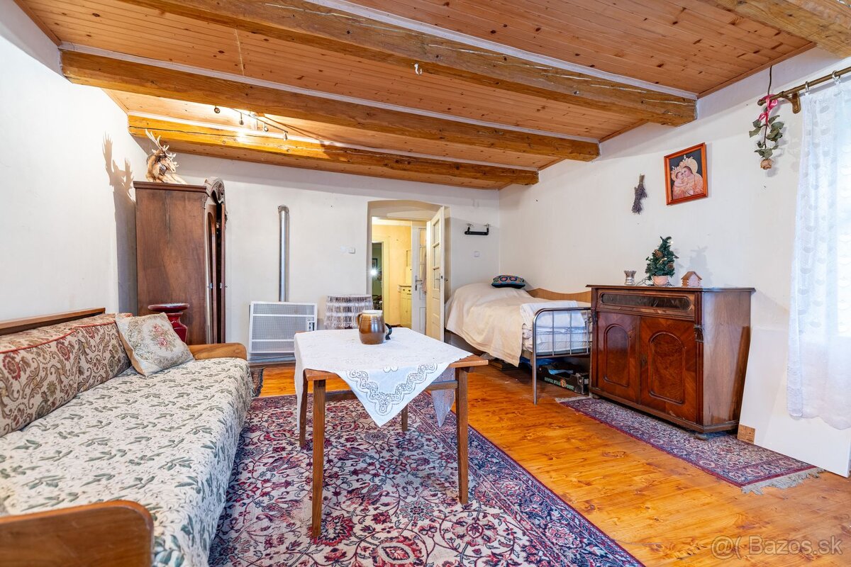 REZERVOVANÝ 200 ROČNÝ RODINNÝ DOM V MESTE VRANOV NAD TOPĽOU - 14