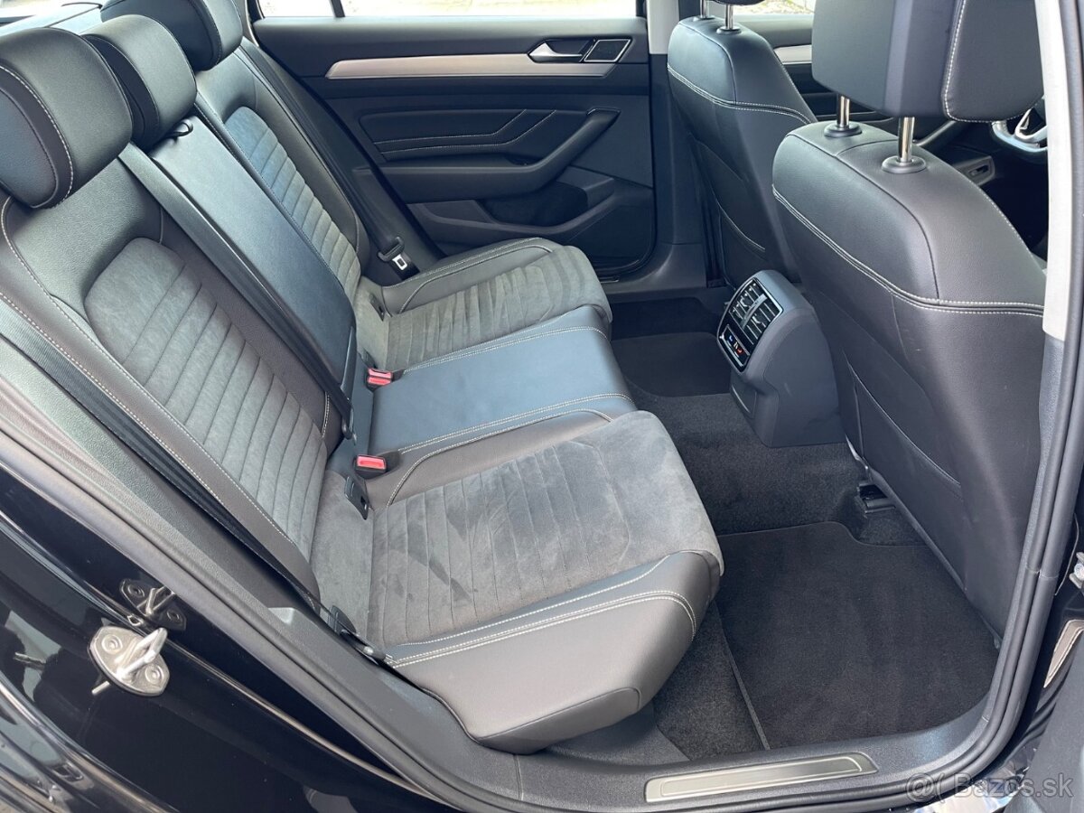 Volkswagen Passat Variant 2.0 TDI Elegance DSG - 14