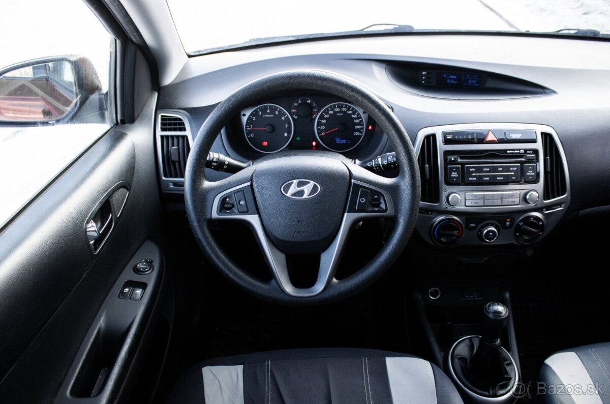 Hyundai i20 1.25, 62.5kW (2013) - 14