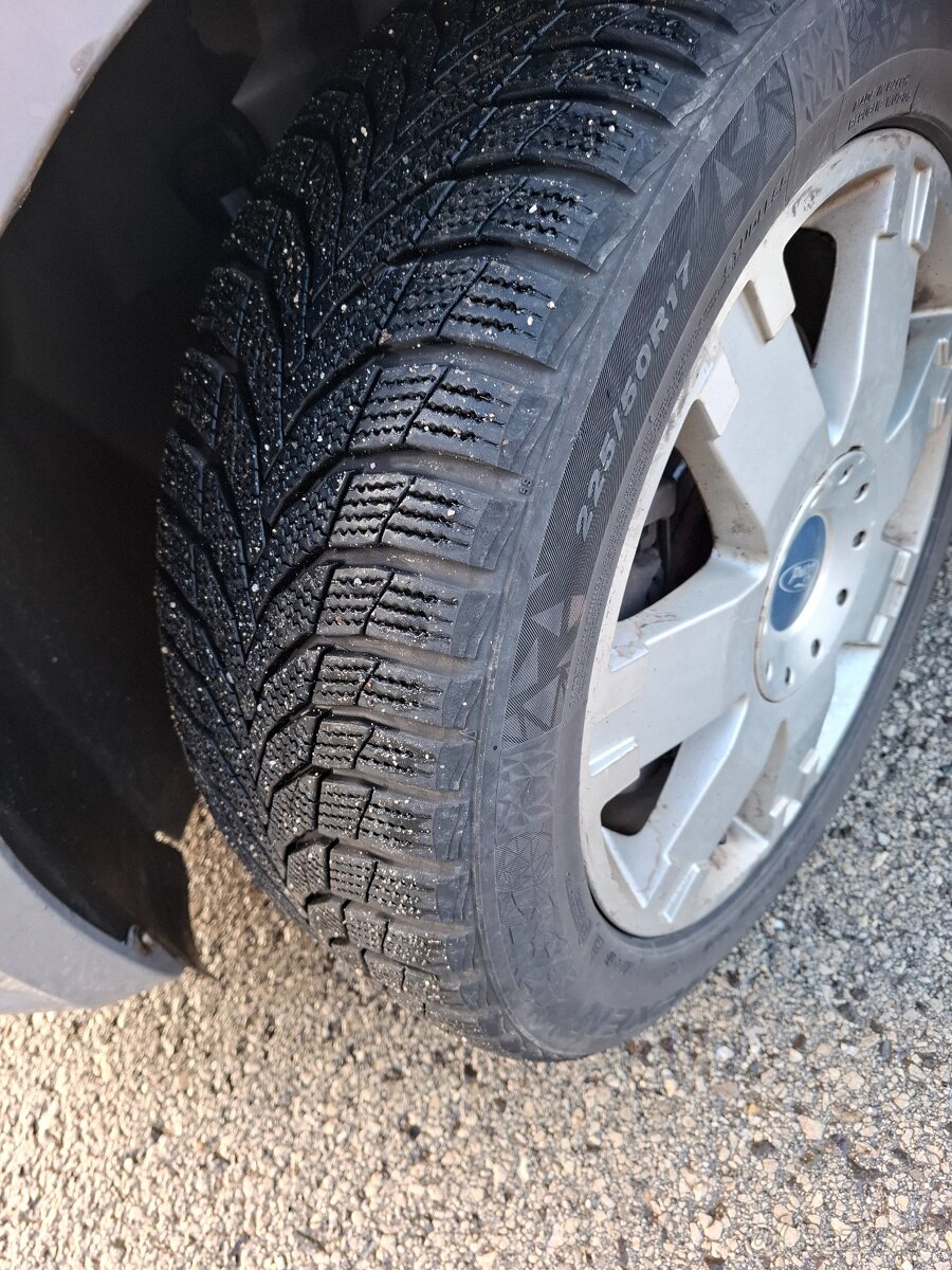 Ford Galaxy 2.0 TDCi, 7-miestny, automat – 3300 € - 14