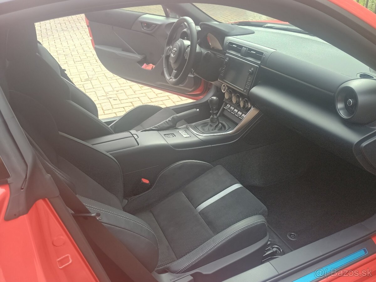 TOYOTA GR86 Executive - 14