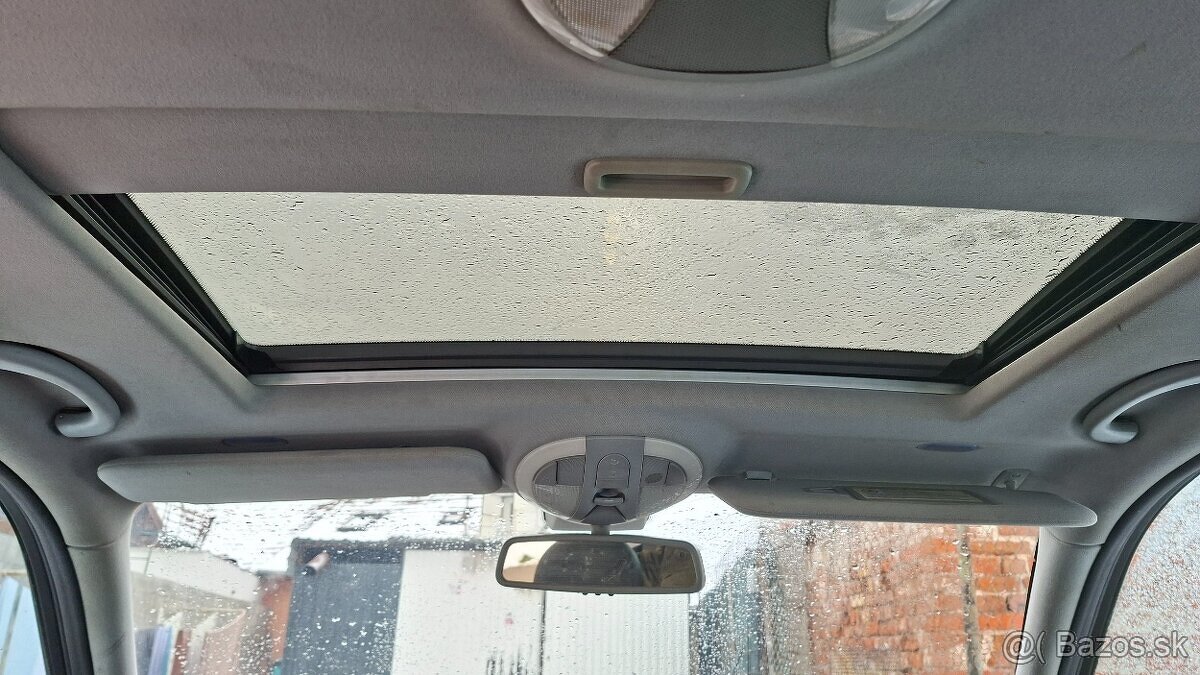 Mercedes benz w211 270CDI - 14