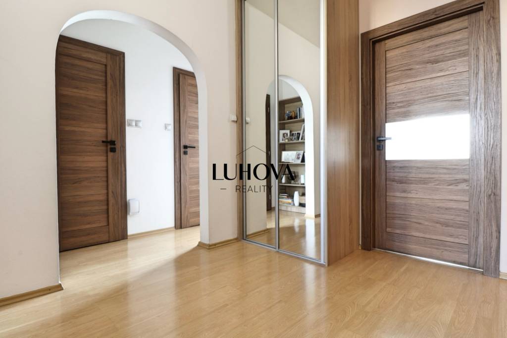 3 - izbový byt na obľúbenej adrese - 14