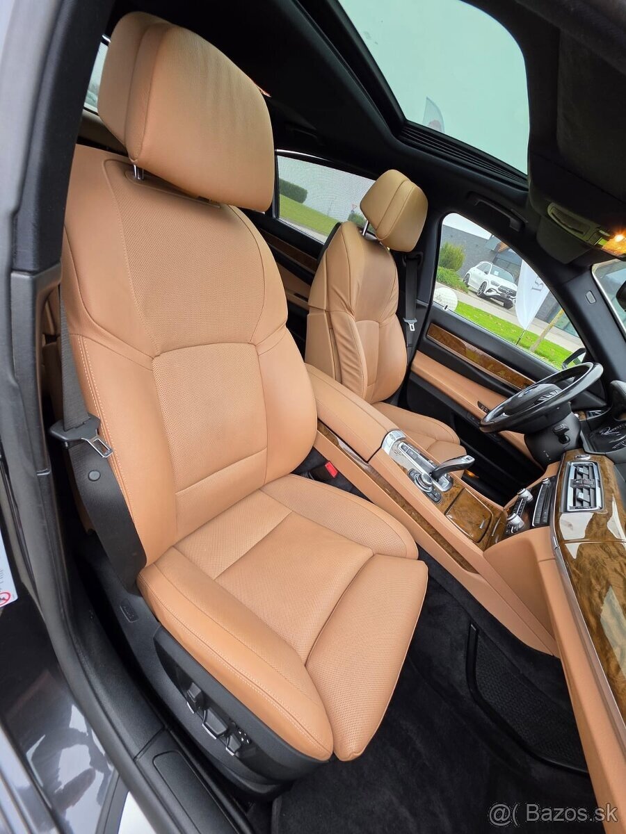 BMW 750XD LONG 4.4i 300 kw - 402 HP Nová STK/EK - 14