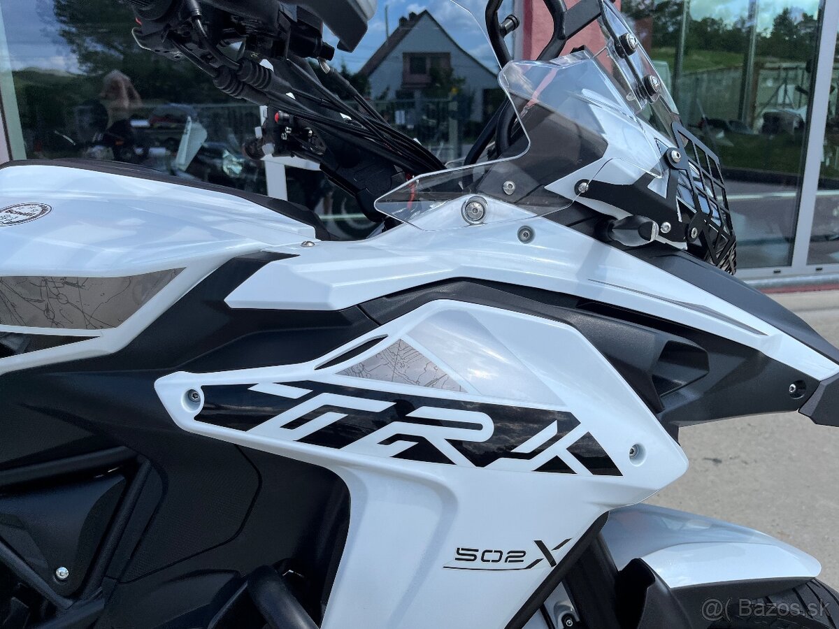 Benelli TRK 502 X - 14