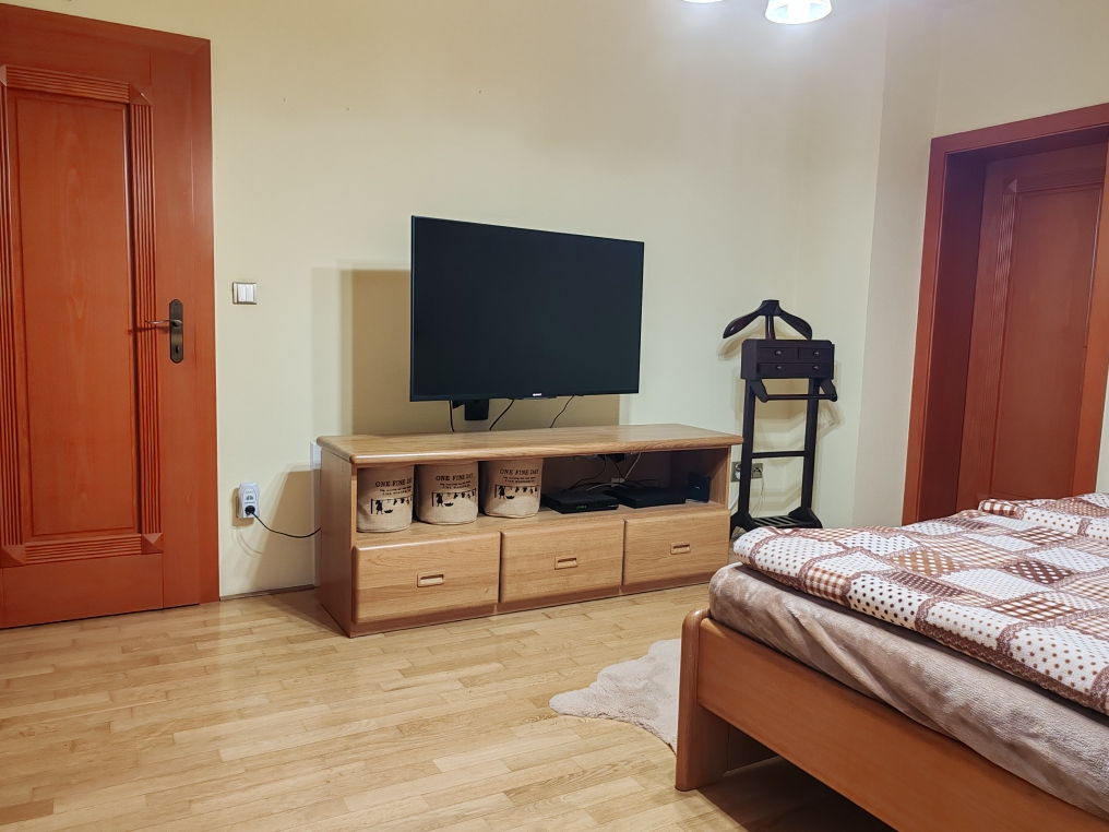 Exkluzívne u nás rodinná vila obec Prietrž - 14