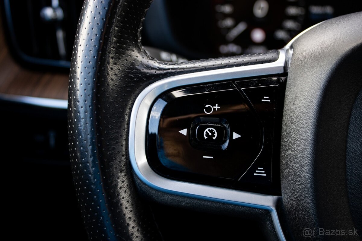 Volvo XC60 T8 AWD Odpočet DPH - 14