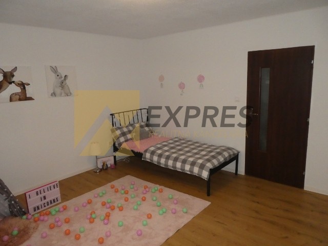 RK EXPRES - na predaj 4 izbový byt v Handlovej, 87 m2, kompl - 14