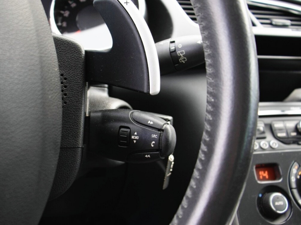 Peugeot 3008 1.6 e-HDi AT6 - 14