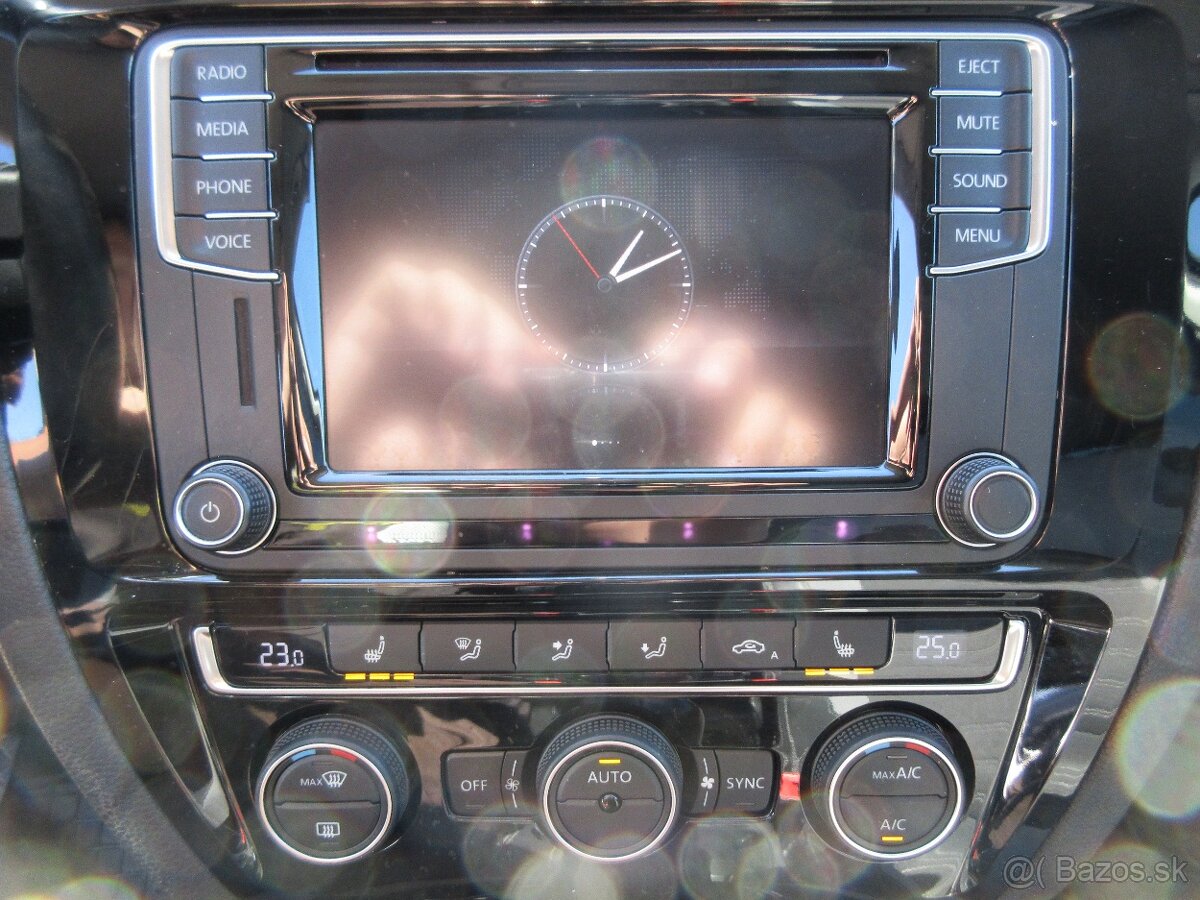 Volkswagen Jetta 2.0 TDI 150k Business Highline - 14