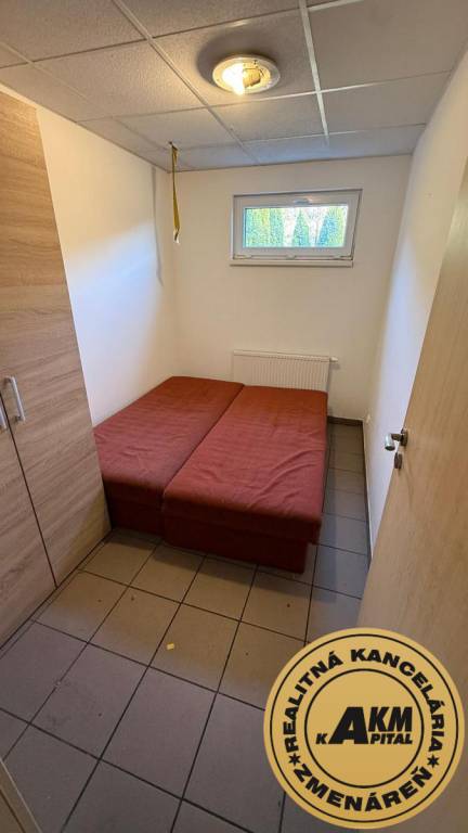 Multifunkčný objekt 2104 m² na predaj, obec Píla, pri diaľ - 14