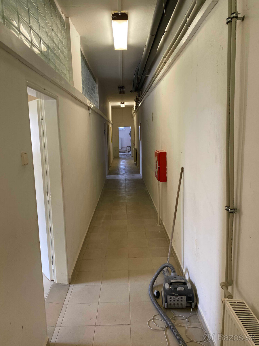 Prenájom skladových/výrobných priestorov pri Michalovciach - 14