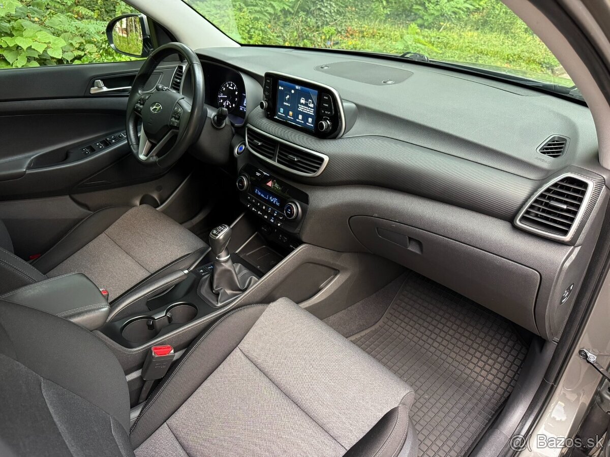 HYUNDAI TUCSON 1.6 T-GDI SMART 4x4 130kW/ SK AUTO/ 1.MAJITEĽ - 14