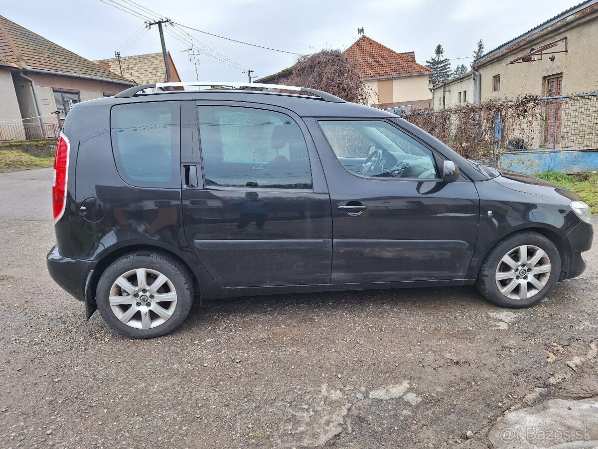 ŠKODA ROOMSTER 1,2TSI 4 VALEC KLÍMA - 14