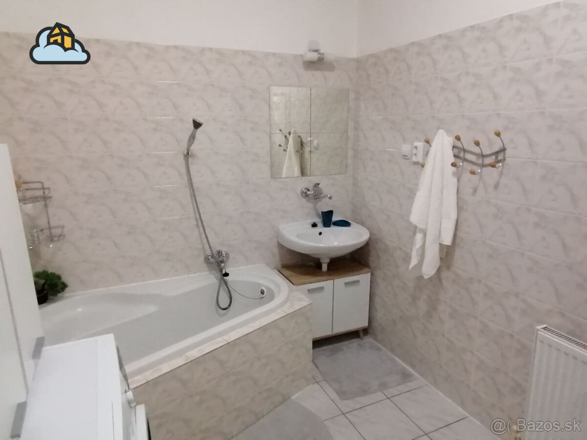 JEDINE U NÁS Prenájom 1izbového bytu s loggiou v BB - 14