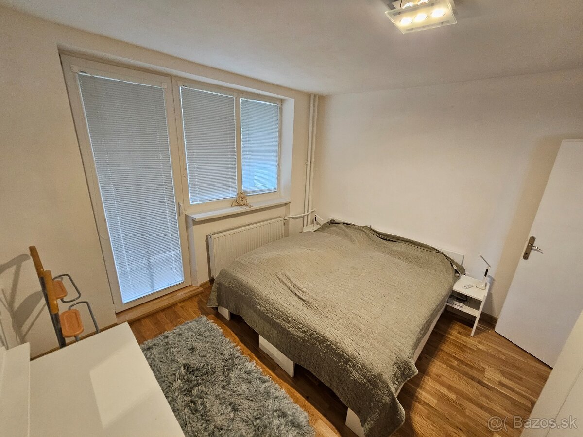 Prenájom 3i byt v centre BB - 14
