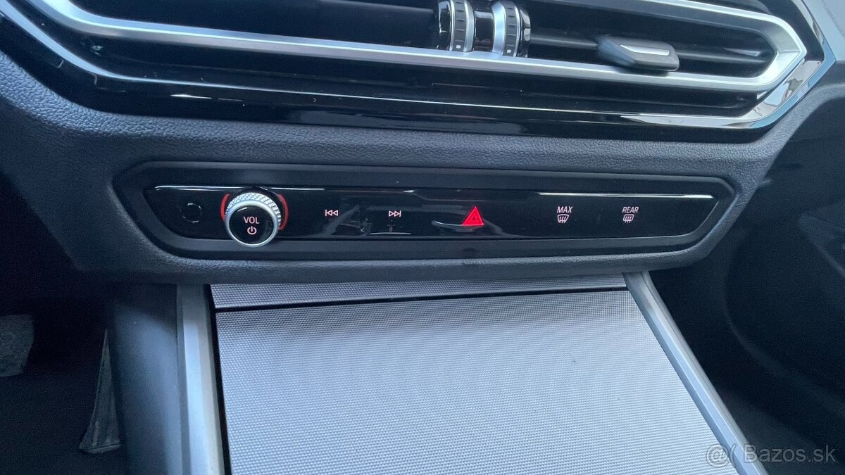 BMW Rad 3 Touring 320d mHEV xDrive A/T Facelift - 14