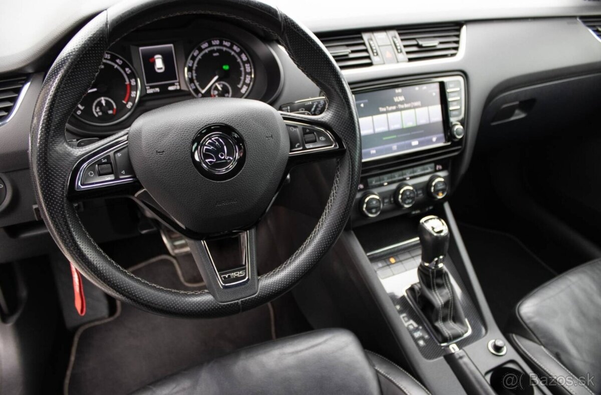 Škoda Octavia Combi 2.0 TDI DPF RS DSG - 14