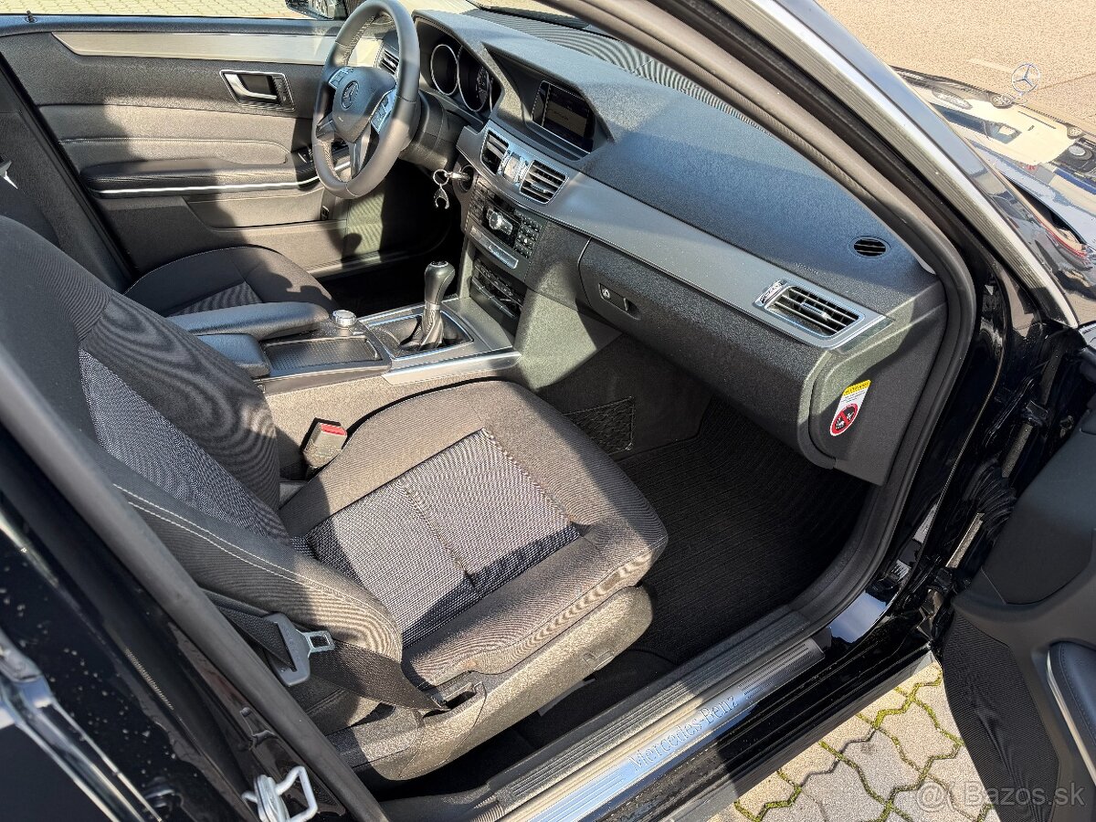 Mercedes E trieda 200 Classic - 14
