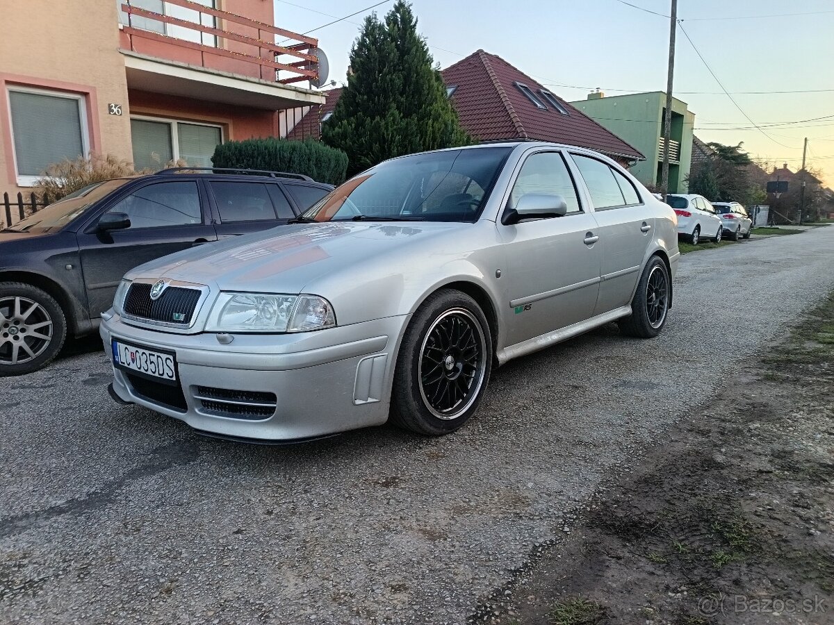ŠKODA OCTAVIA 1 RS - 14