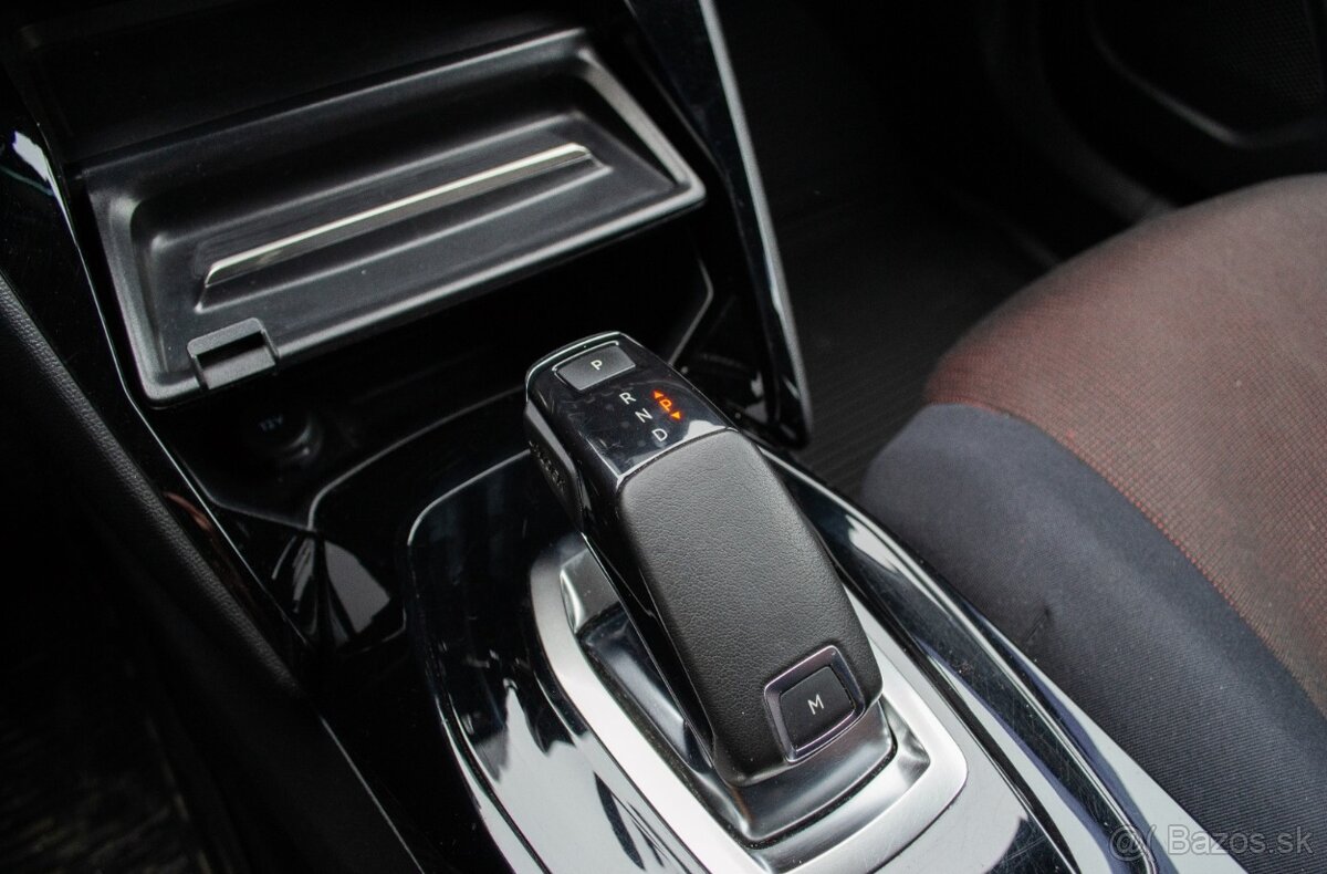 Peugeot 2008 1.2 PureTech 130 GT Pack EAT8 - 14