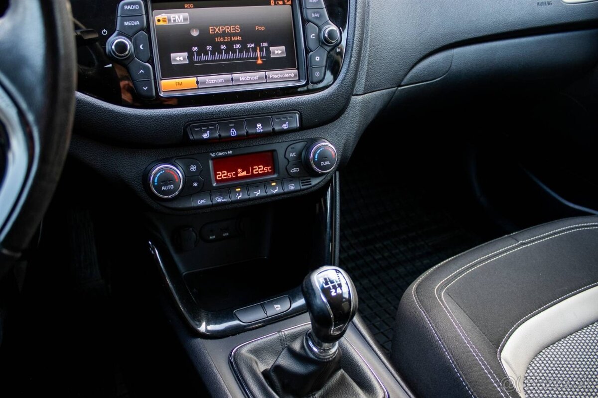 Kia Cee’d SW 1.6 GDI Platinum 2014 - 14