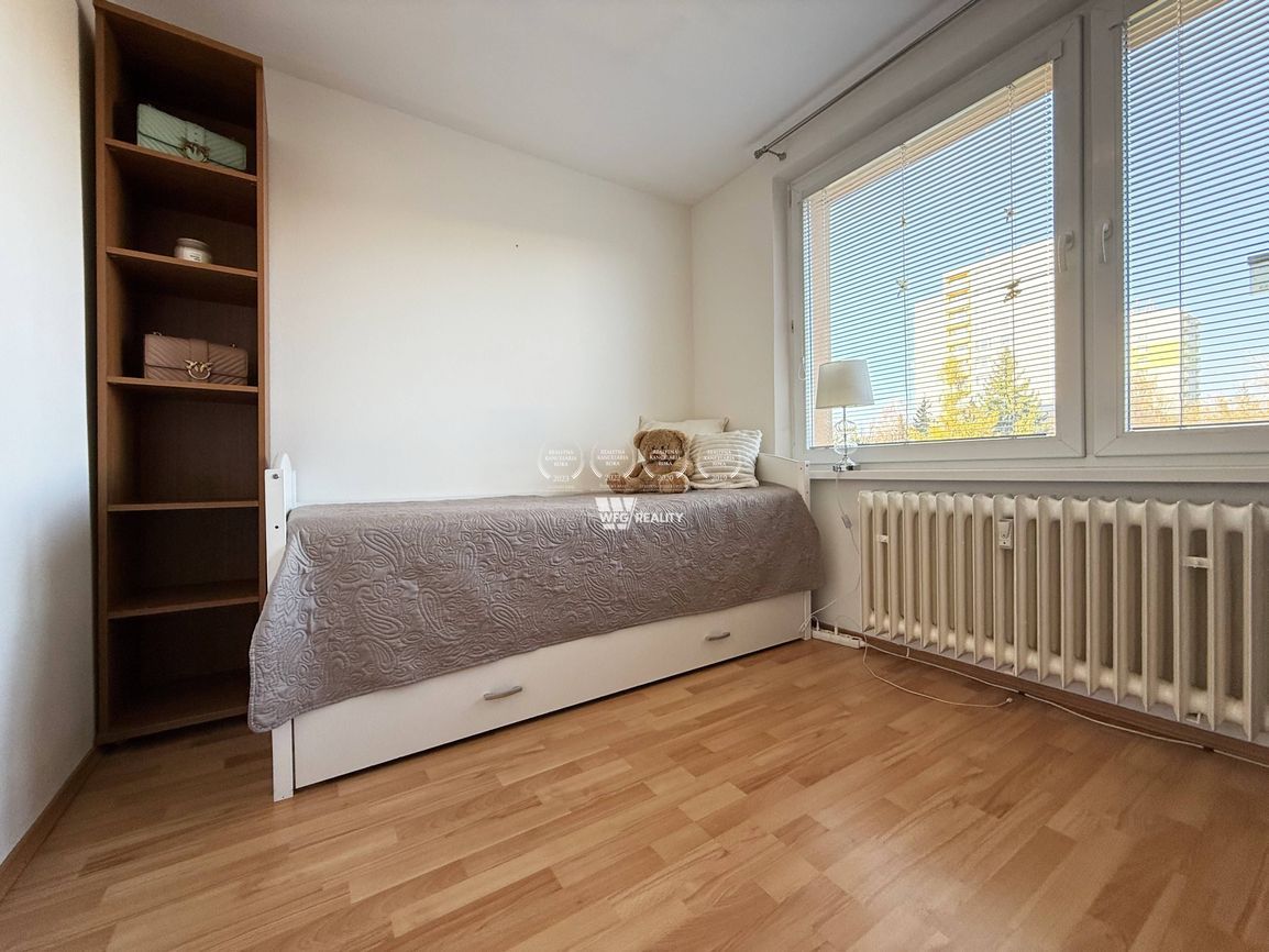 REZERVOVANÉ Na predaj slnečný 3-izbový byt s balkónom na Hli - 14