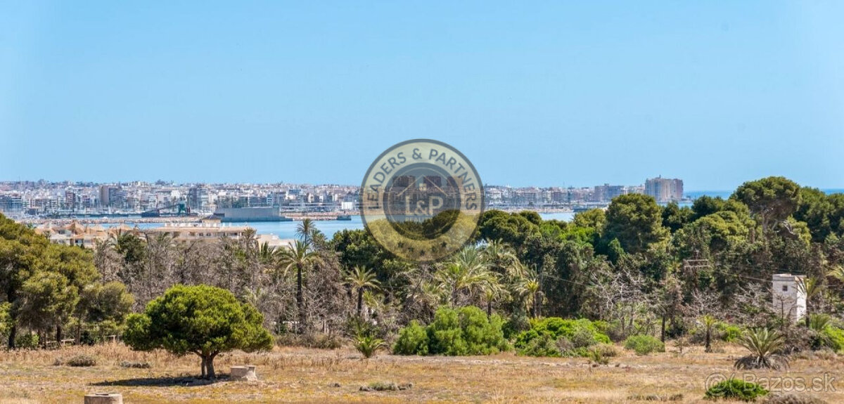 Moderný apartmán 3+kk Alicante-Punta Prima, Španielsko - 14