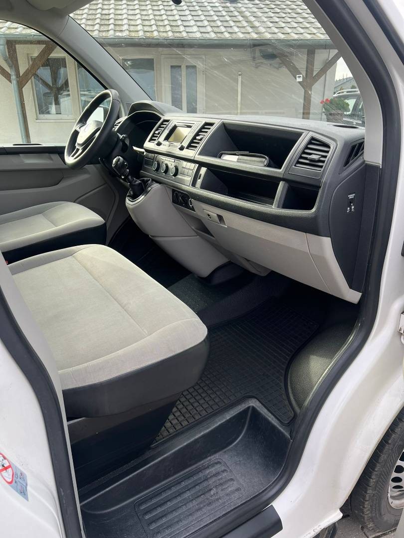 Volkswagen T6 Kombi 2.0 TDI 150k BMT KR 4MOTION - 14