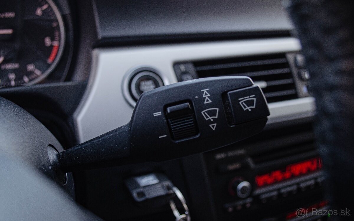 BMW E90 320d xDrive - 14