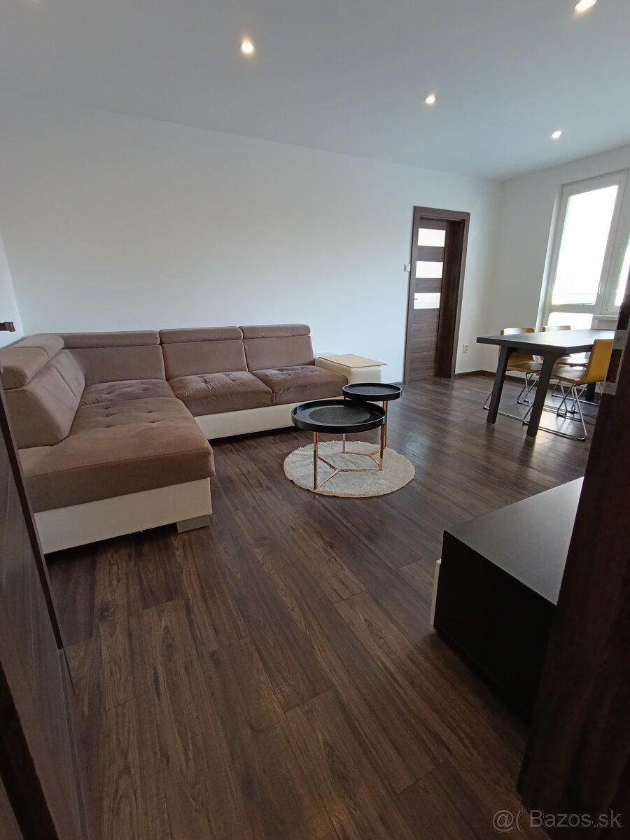 3-izbový byt s balkónom v obľúbenej časti Hlín - 14