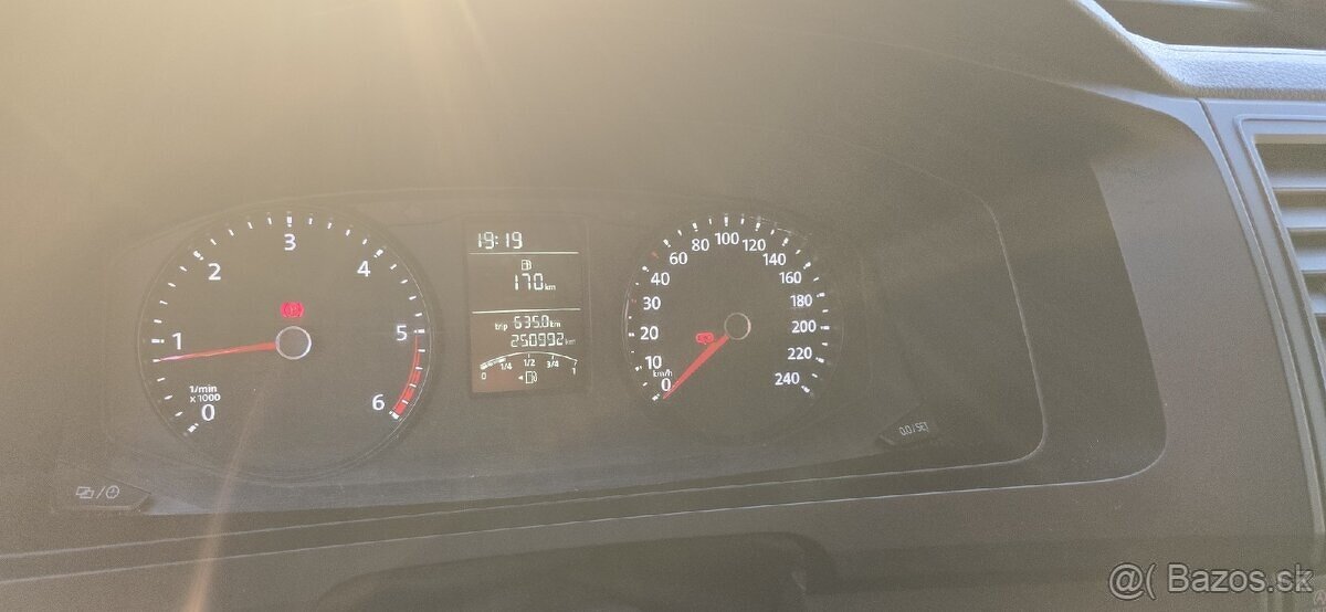 VW T6 long 2.0TDI 103kw bez AD-blue rok-2015 - 14