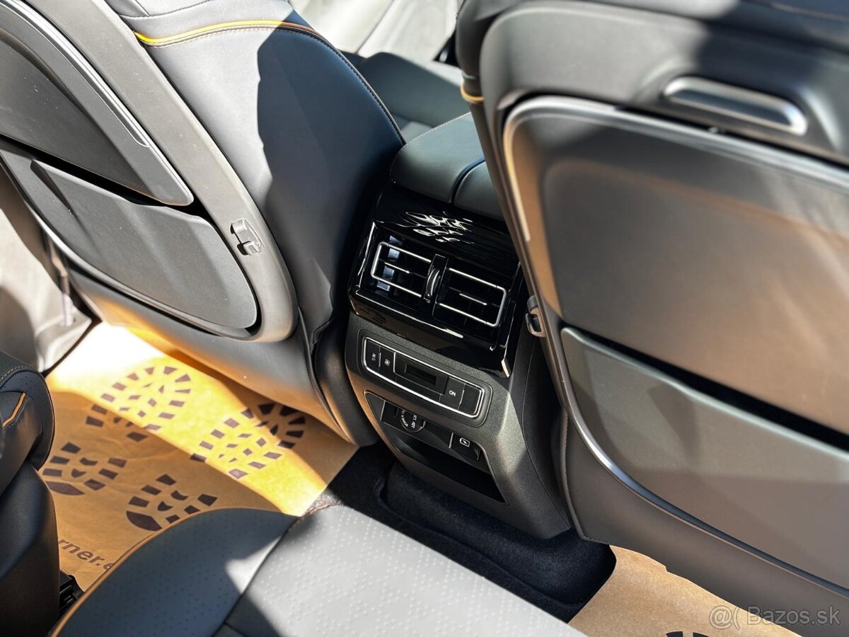 Dongfeng Forthing U-TOUR 7-miestny - 14