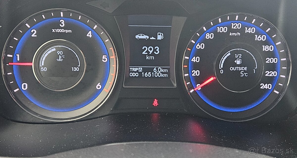 Hyundai i40 1,7 CRDi kombi - 14